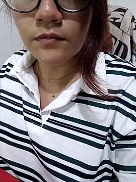 Snapshot of ZUCAAT chatting on November 26, 6:03 am ZUCAAT online show from November 26, 6:03 am