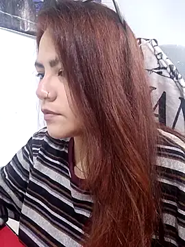 Snapshot of ZUCAAT chatting on December 4, 4:22 am ZUCAAT online show from December 4, 4:22 am