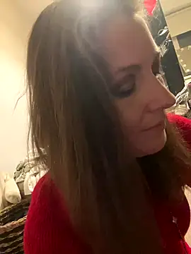 Lwhite1 online show from November 27, 4:42 pm