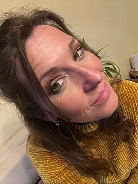 Lwhite1 online show from February 6, 4:43 pm