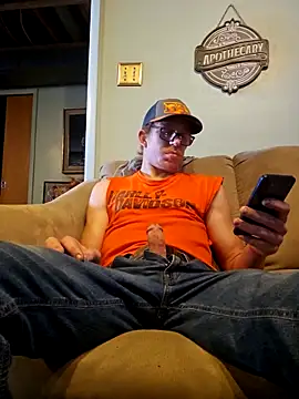 REDHAMMER  online show from March 6, 6:15 pm