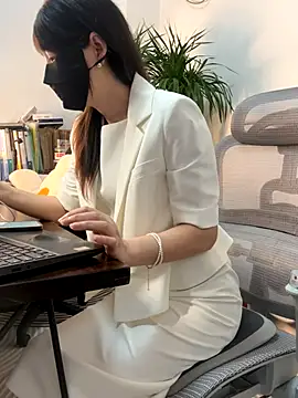 Snapshot of Annabody chatting on September 23, 7:33 am Annabody online show from September 23, 7:33 am