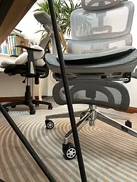 Annabody online show from March 30, 6:58 am