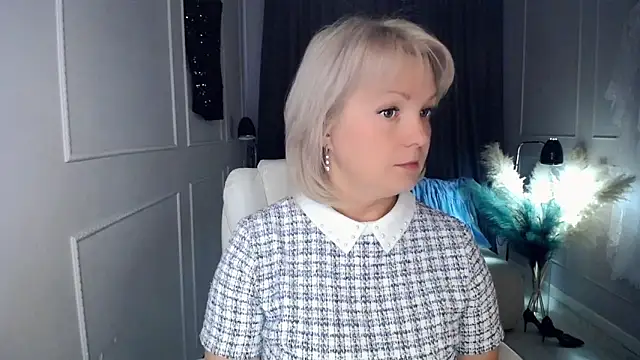 Juarnea online show from September 25, 9:46 am