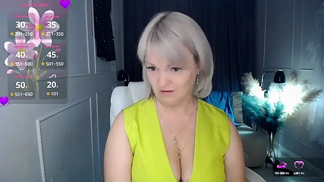 Juarnea online show from October 1, 2:12 pm