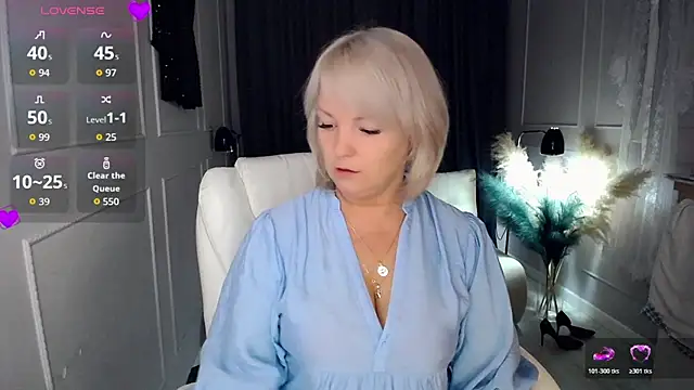 Juarnea online show from November 7, 4:12 am