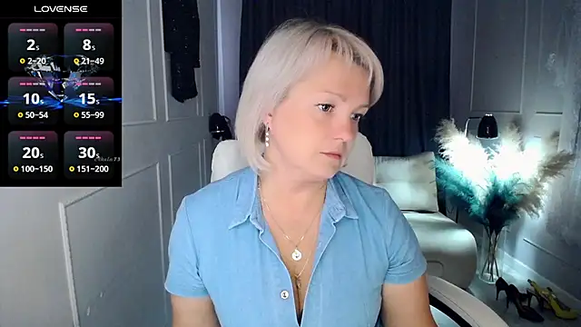 Snapshot of Juarnea chatting on May 29, 3:48 am Juarnea online show from May 29, 3:48 am