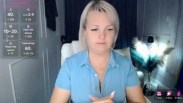 Snapshot of Juarnea chatting on June 11, 12:47 pm Juarnea online show from June 11, 12:47 pm