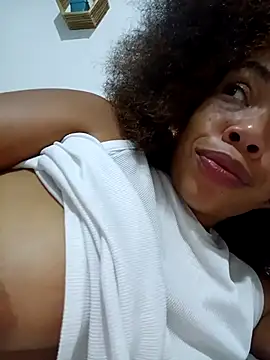 isabellehaynes online show from February 28, 5:48 am