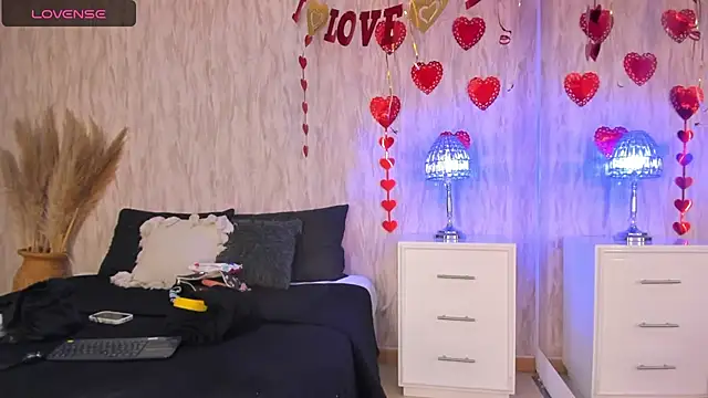 emily parkerr online show from February 25, 12:45 pm