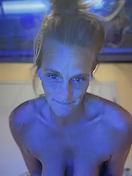 vixendoll87 online show from February 24, 12:09 am