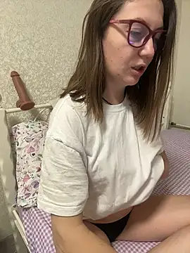 BeatriceTender online show from March 22, 9:29 pm