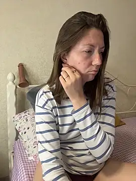 BeatriceTender online show from April 24, 5:59 pm