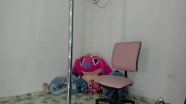 Lissa petite online show from January 5, 2:06 am