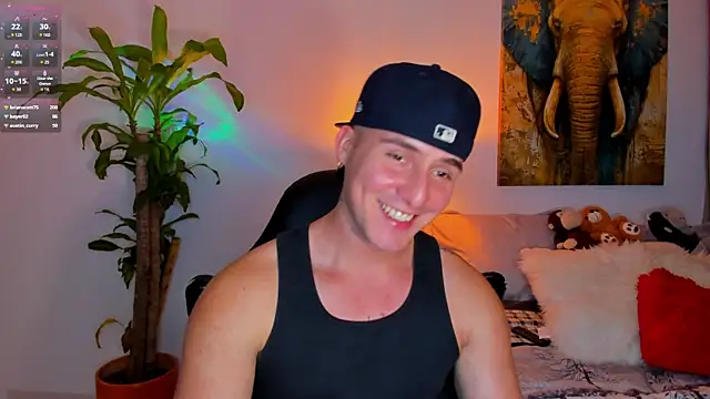 Snapshot of liam_oficial02 chatting on February 25, 6:25 am liam oficial02 online show from February 25, 6:25 am