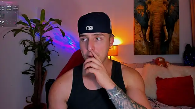 Snapshot of liam_oficial02 chatting on March 1, 4:26 am liam oficial02 online show from March 1, 4:26 am