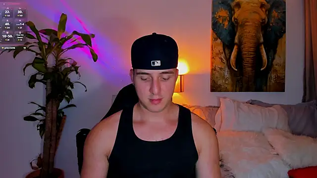 Snapshot of liam_oficial02 chatting on March 7, 6:02 am liam oficial02 online show from March 7, 6:02 am