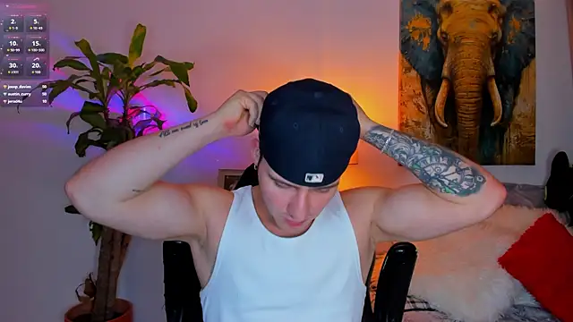 Snapshot of liam_oficial02 chatting on March 17, 6:07 am liam oficial02 online show from March 17, 6:07 am