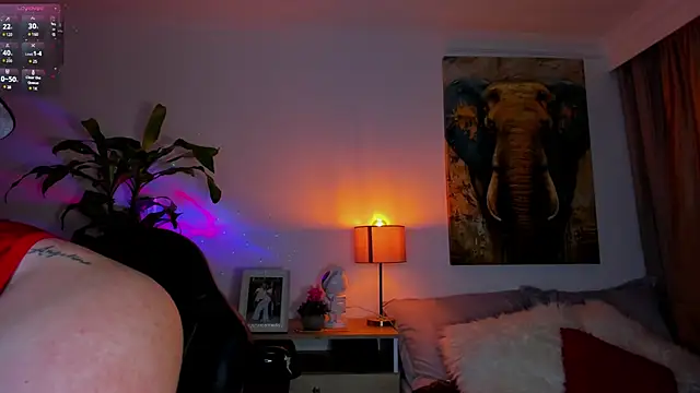 Snapshot of liam_oficial02 chatting on March 19, 2:59 am liam oficial02 online show from March 19, 2:59 am