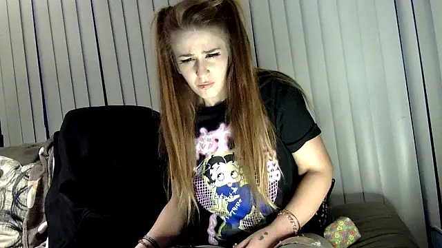 Snapshot of halobabe7620 chatting on January 17, 1:35 pm halobabe7620 online show from January 17, 1:35 pm