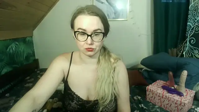 MilfKendra4U online show from November 25, 10:04 am