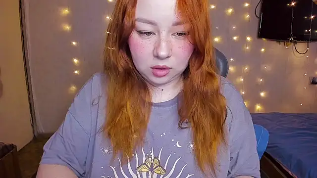 Snapshot of Milafoxxxy chatting on January 19, 7:46 am Milafoxxxy online show from January 19, 7:46 am