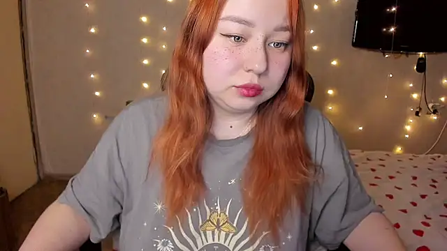 Snapshot of Milafoxxxy chatting on February 25, 11:30 am Milafoxxxy online show from February 25, 11:30 am