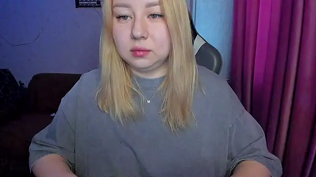 Milafoxxxy online show from November 11, 10:15 am