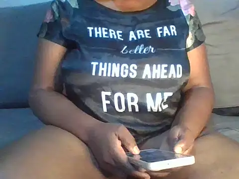 Prettychris1 online show from June 28, 2:12 pm