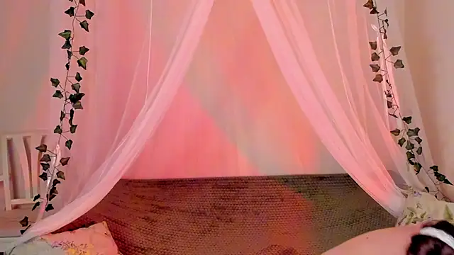 MishkaMe online show from December 30, 6:05 pm