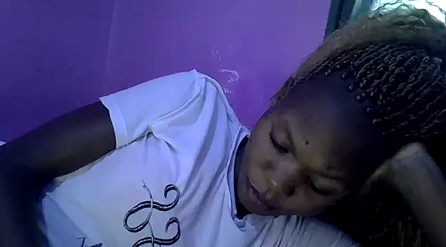 Snapshot of Cute_tamara chatting on December 13, 9:02 am Cute tamara online show from December 13, 9:02 am