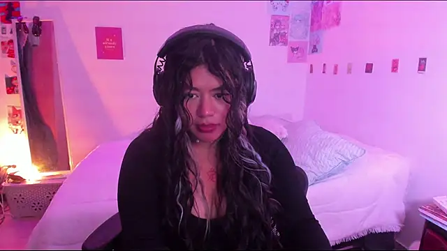 StephaniFox online show from February 9, 4:04 am