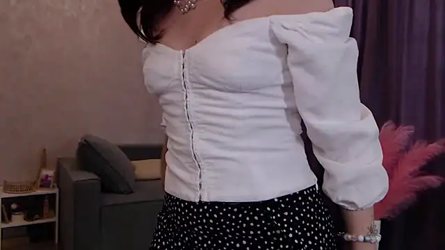 SusanMorado online show from March 18, 8:39 am