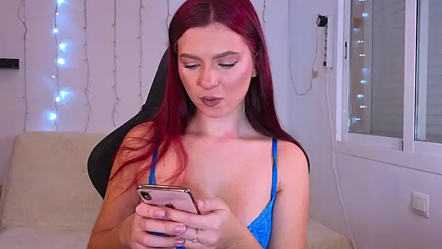 Snapshot of Karinchik_ chatting on December 20, 9:50 pm Karinchik  online show from December 20, 9:50 pm