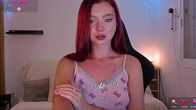 Snapshot of Karinchik_ chatting on October 3, 6:38 pm Karinchik  online show from October 3, 6:38 pm