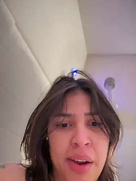 Snapshot of miacanela_xo chatting on January 25, 6:12 am miacanela xo online show from January 25, 6:12 am