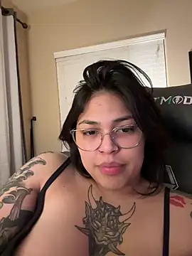 Snapshot of miacanela_xo chatting on March 3, 3:30 am miacanela xo online show from March 3, 3:30 am