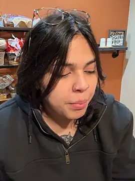 Snapshot of miacanela_xo chatting on March 8, 2:45 am miacanela xo online show from March 8, 2:45 am