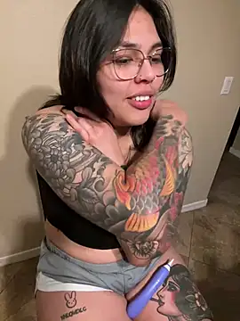 Snapshot of miacanela_xo chatting on March 11, 7:15 am miacanela xo online show from March 11, 7:15 am