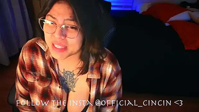 Snapshot of miacanela_xo chatting on March 17, 4:40 am miacanela xo online show from March 17, 4:40 am