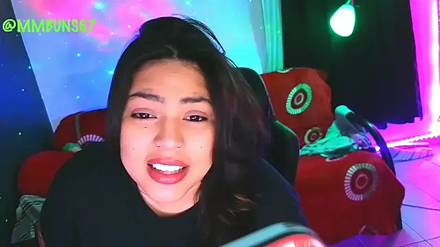 Snapshot of miacanela_xo chatting on October 10, 11:37 pm miacanela xo online show from October 10, 11:37 pm