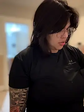 Snapshot of miacanela_xo chatting on November 12, 3:18 am miacanela xo online show from November 12, 3:18 am