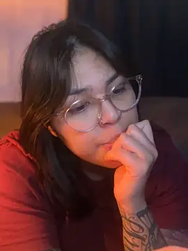 Snapshot of miacanela_xo chatting on November 17, 4:29 am miacanela xo online show from November 17, 4:29 am