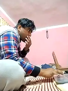 Snapshot of SweetFatBoy chatting on March 12, 3:40 pm SweetFatBoy online show from March 12, 3:40 pm