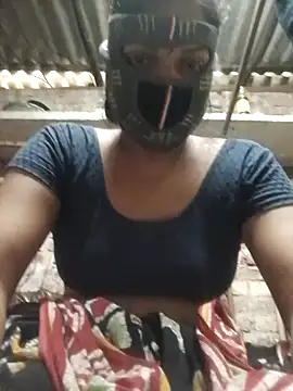 HotSexyBoudi online show from December 17, 8:45 am