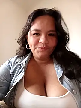 Julieta-tits online show from April 18, 7:51 pm