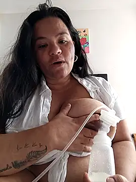 Julieta-tits online show from April 23, 3:03 pm