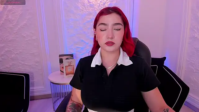 ViolettCastel online show from October 8, 6:38 pm