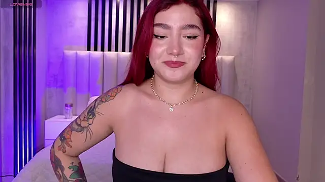 ViolettCastel online show from March 20, 7:08 pm