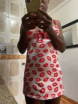 Snapshot of sweetsarabig22cm chatting on January 5, 4:59 pm sweetsarabig22cm online show from January 5, 4:59 pm